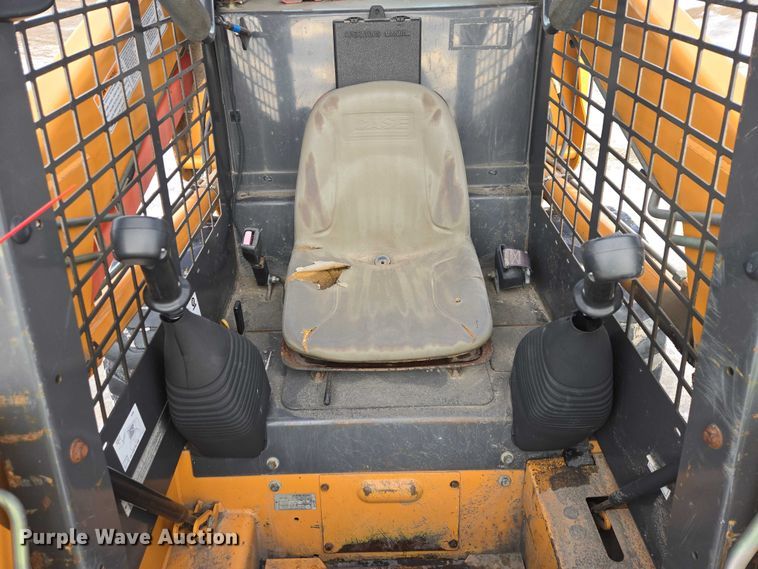 image for item EB1327 2005 Case 430 skid steer loader
