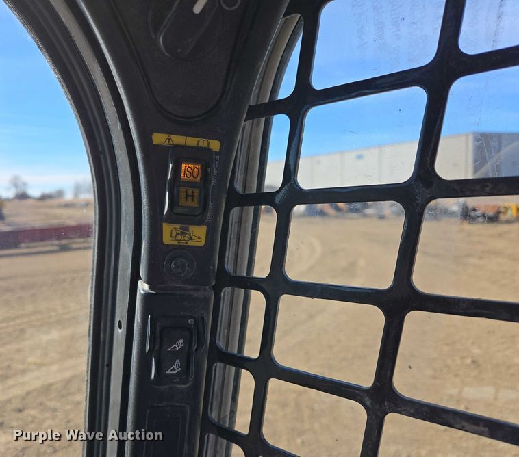 image for item EB1329 2024 Bobcat T770 tracked skid steer loader