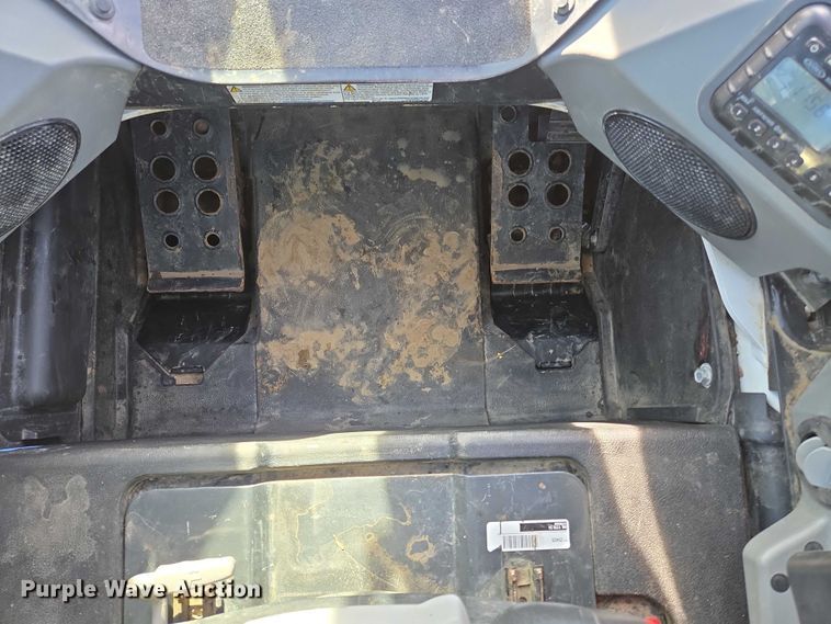 image for item EB1330 2024 Bobcat T770 tracked skid steer loader