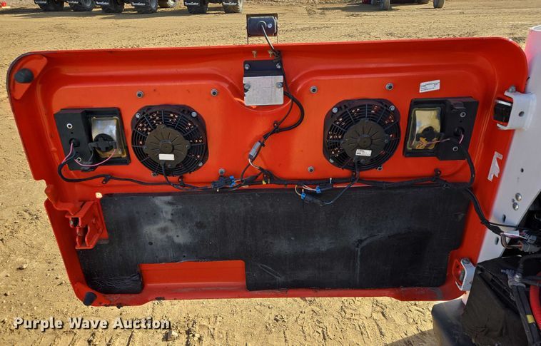 image for item EB1331 2024 Bobcat T770 tracked skid steer loader