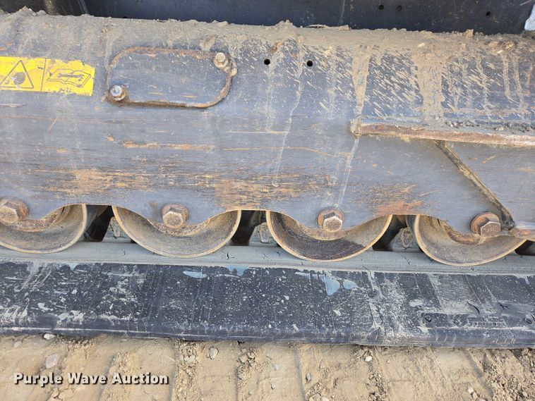 image for item EB1331 2024 Bobcat T770 tracked skid steer loader