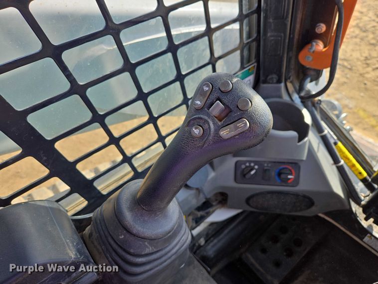 image for item EB1332 2024 Bobcat T770 tracked skid steer loader