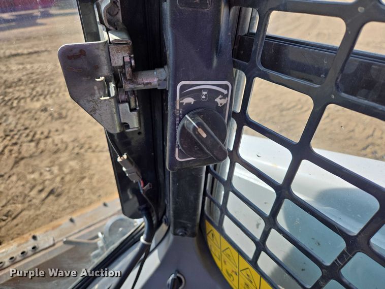 image for item EB1332 2024 Bobcat T770 tracked skid steer loader