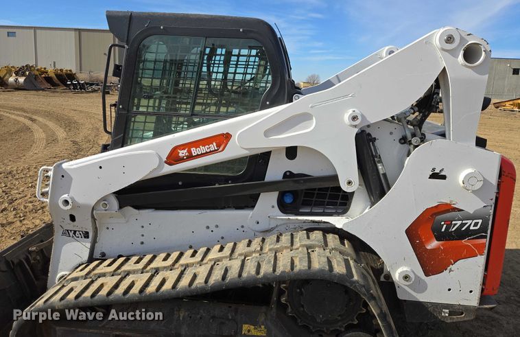 image for item EB1334 2024 Bobcat T770 tracked skid steer loader
