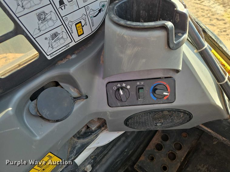 image for item EB1334 2024 Bobcat T770 tracked skid steer loader