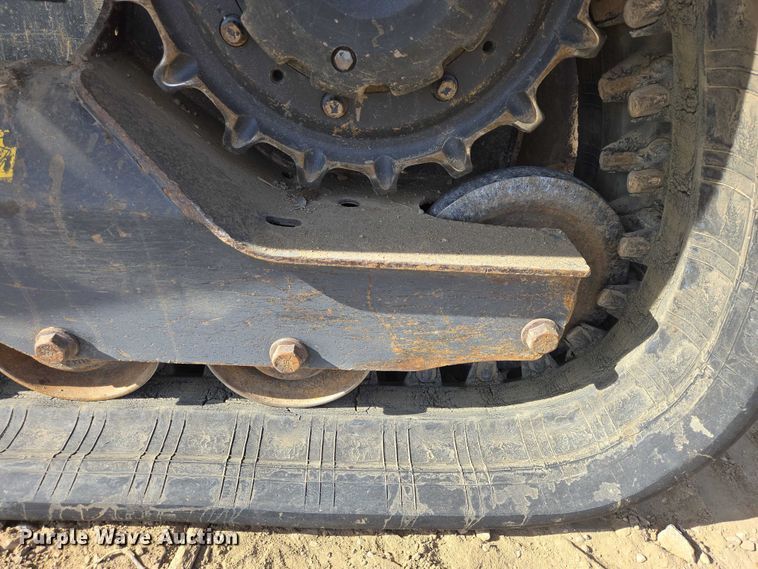 image for item EB1334 2024 Bobcat T770 tracked skid steer loader