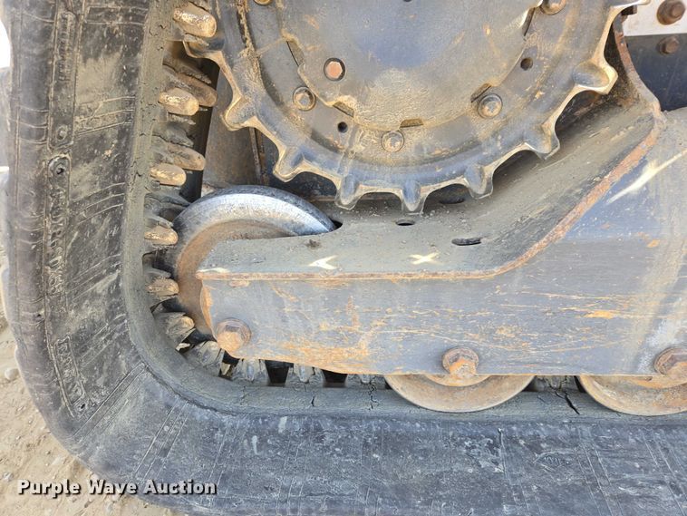 image for item EB1334 2024 Bobcat T770 tracked skid steer loader