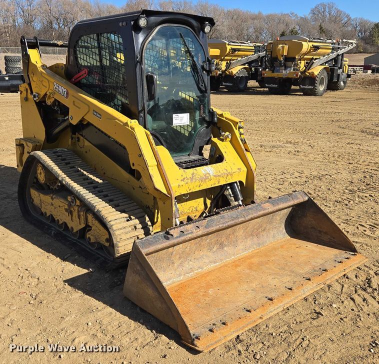 image for item EB1335 2022 Caterpillar 259D3 tracked skid steer loader