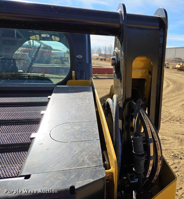 image for item EB1335 2022 Caterpillar 259D3 tracked skid steer loader