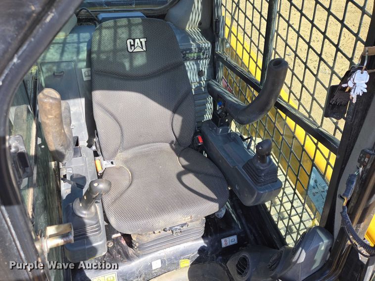 image for item EB1335 2022 Caterpillar 259D3 tracked skid steer loader