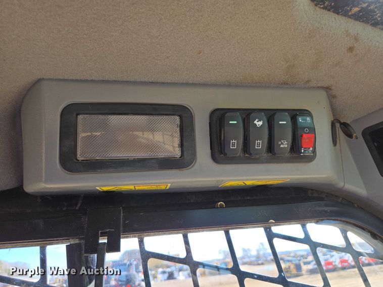 image for item EB1335 2022 Caterpillar 259D3 tracked skid steer loader