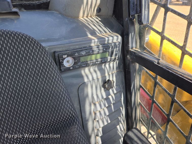 image for item EB1335 2022 Caterpillar 259D3 tracked skid steer loader