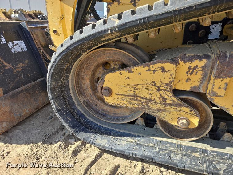 image for item EB1335 2022 Caterpillar 259D3 tracked skid steer loader