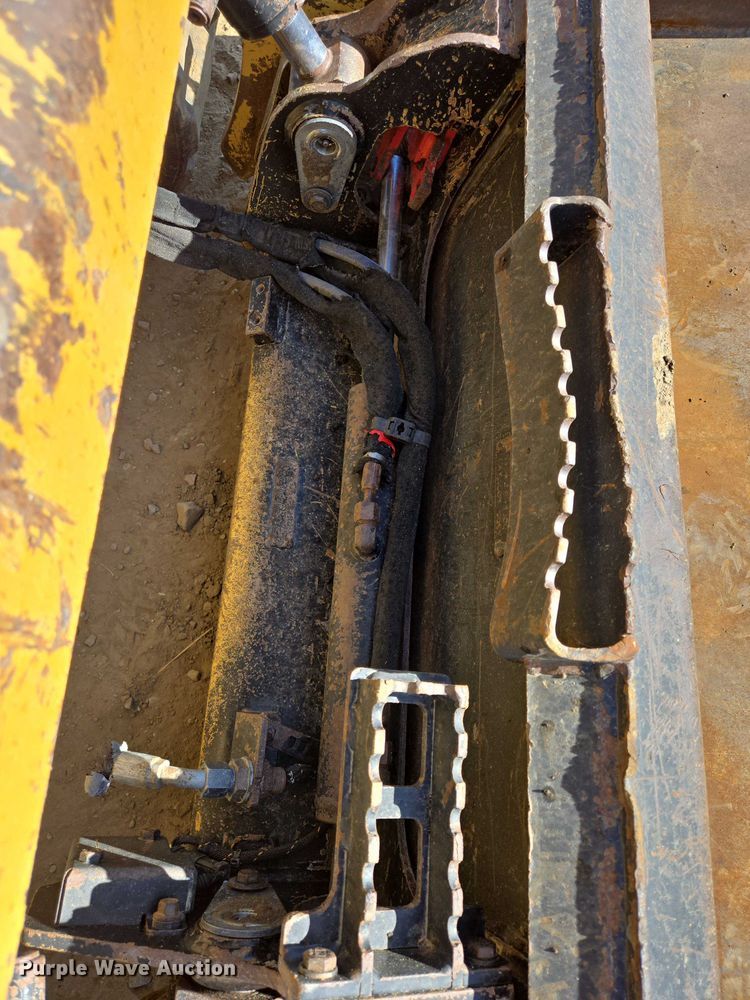 image for item EB1336 2022 Caterpillar 259D3 tracked skid steer loader