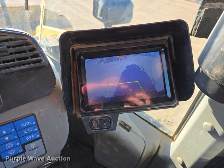 image for item EB1351 2016 Komatsu WA500-8 wheel loader