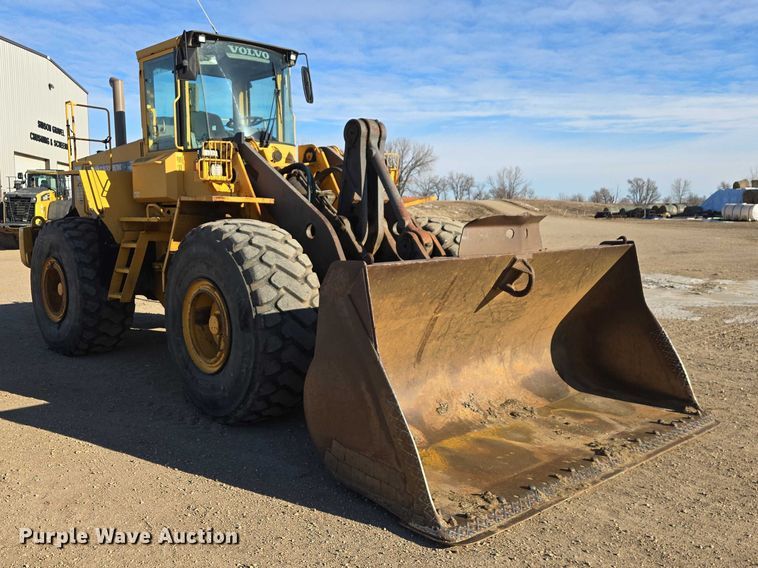 image for item EB1352 1996 Volvo L150C wheel loader