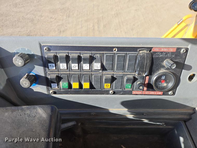 image for item EB1352 1996 Volvo L150C wheel loader