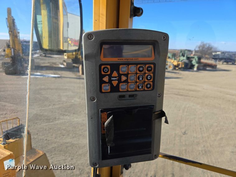 image for item EB1352 1996 Volvo L150C wheel loader