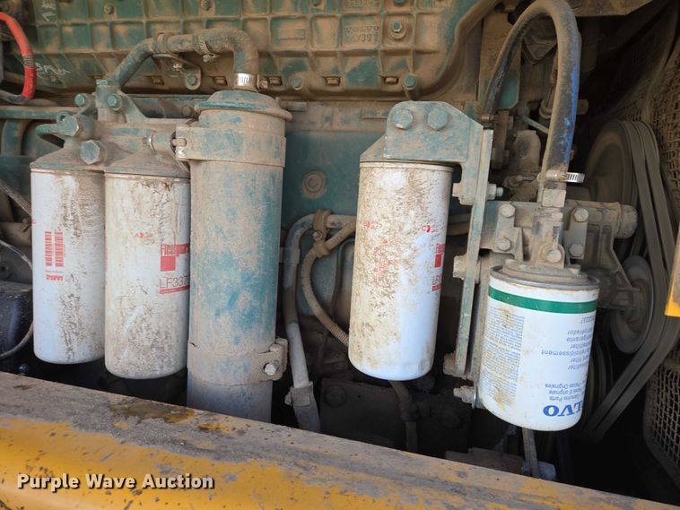 image for item EB1352 1996 Volvo L150C wheel loader