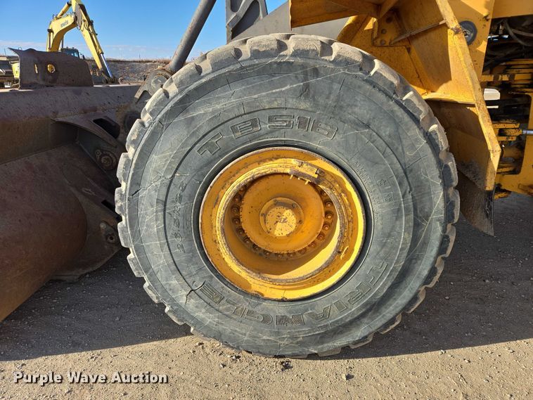 image for item EB1352 1996 Volvo L150C wheel loader