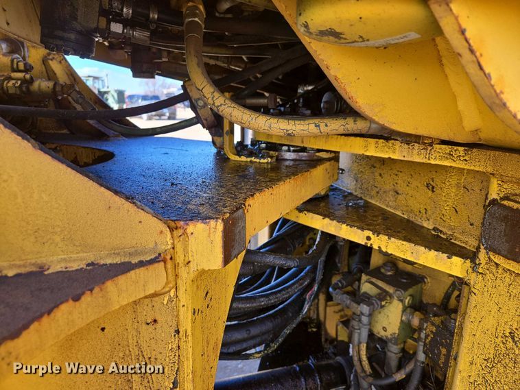 image for item EB1353 1997 Komatsu WA380-3L wheel loader