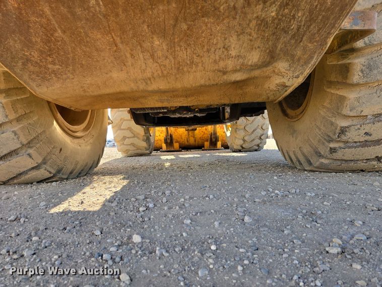 image for item EB1353 1997 Komatsu WA380-3L wheel loader