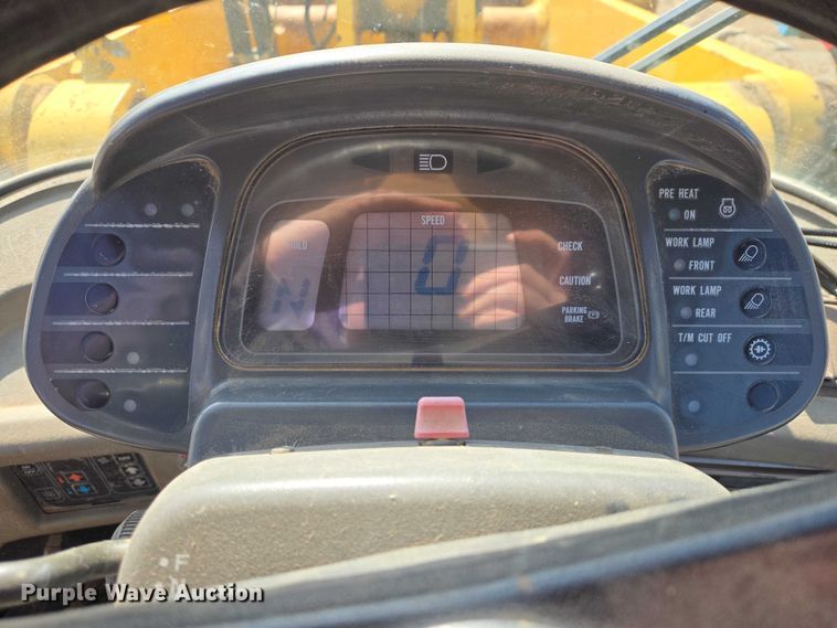 image for item EB1353 1997 Komatsu WA380-3L wheel loader