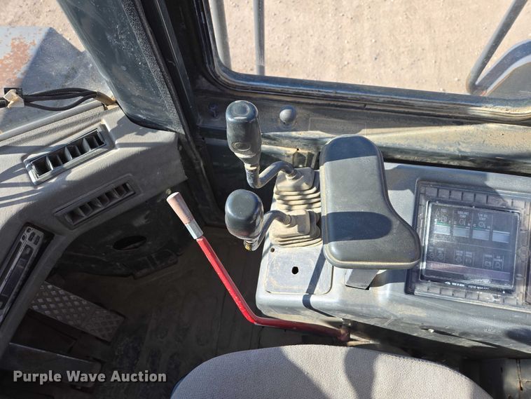 image for item EB1353 1997 Komatsu WA380-3L wheel loader