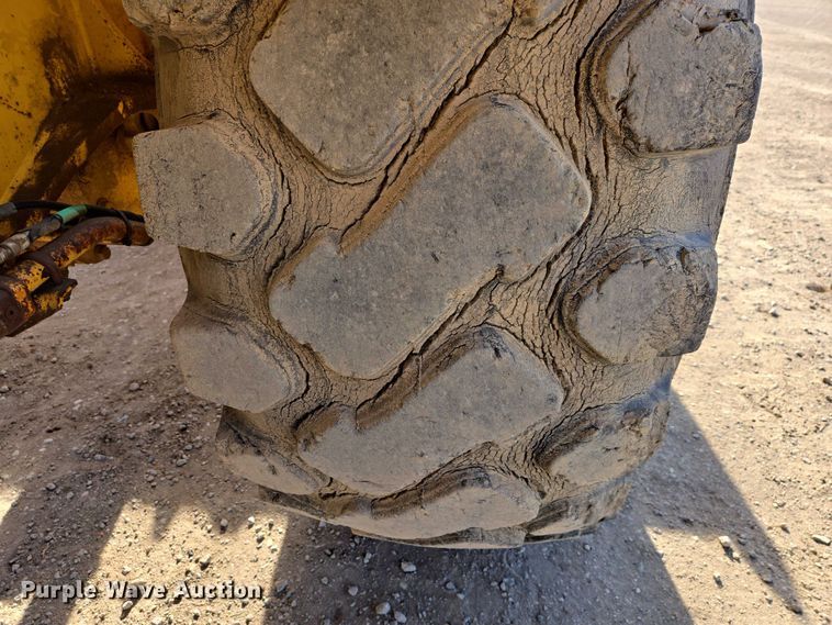 image for item EB1353 1997 Komatsu WA380-3L wheel loader
