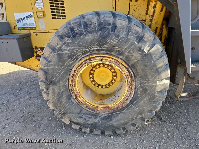 image for item EB1353 1997 Komatsu WA380-3L wheel loader