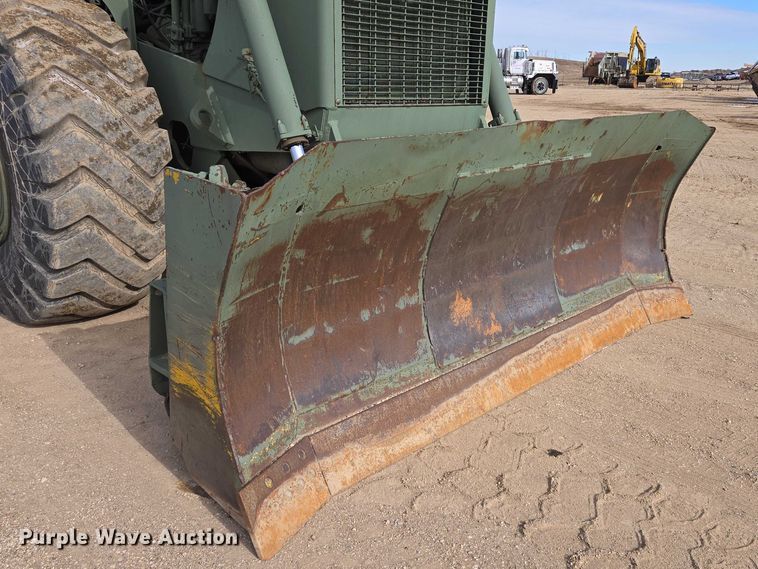 image for item EB1355 1967 Clark 290M scraper