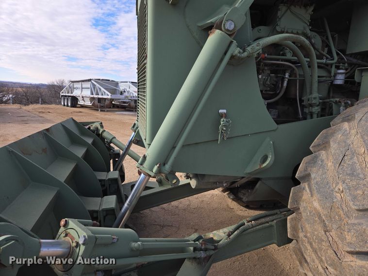 image for item EB1355 1967 Clark 290M scraper