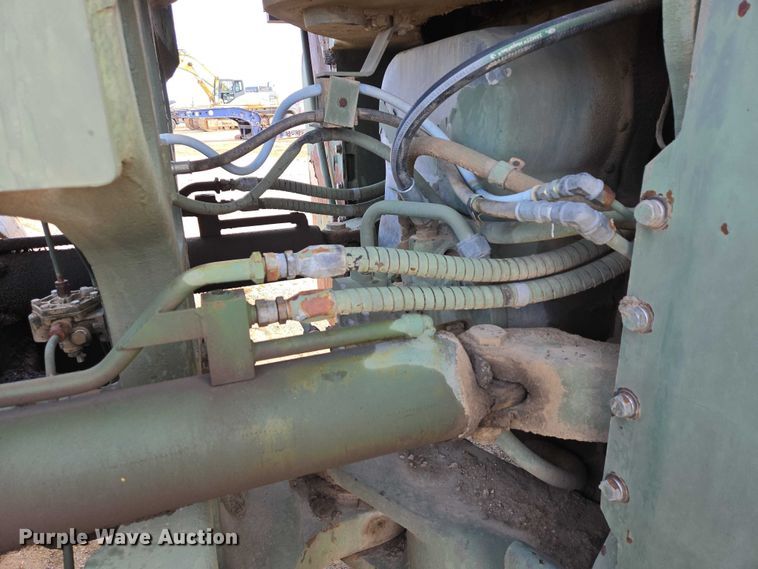 image for item EB1355 1967 Clark 290M scraper