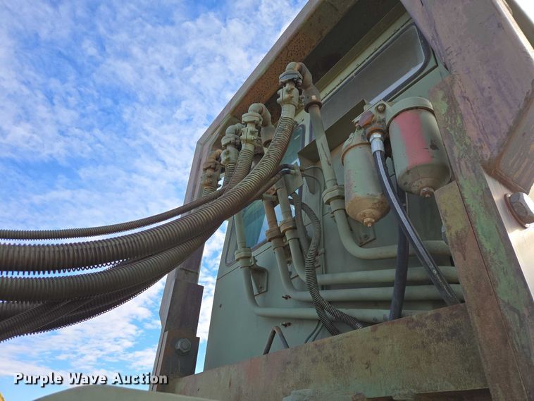 image for item EB1355 1967 Clark 290M scraper