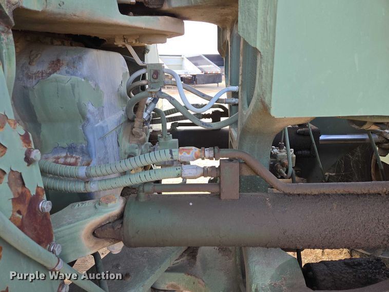 image for item EB1355 1967 Clark 290M scraper