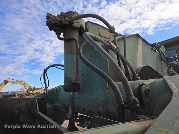 image for item EB1355 1967 Clark 290M scraper