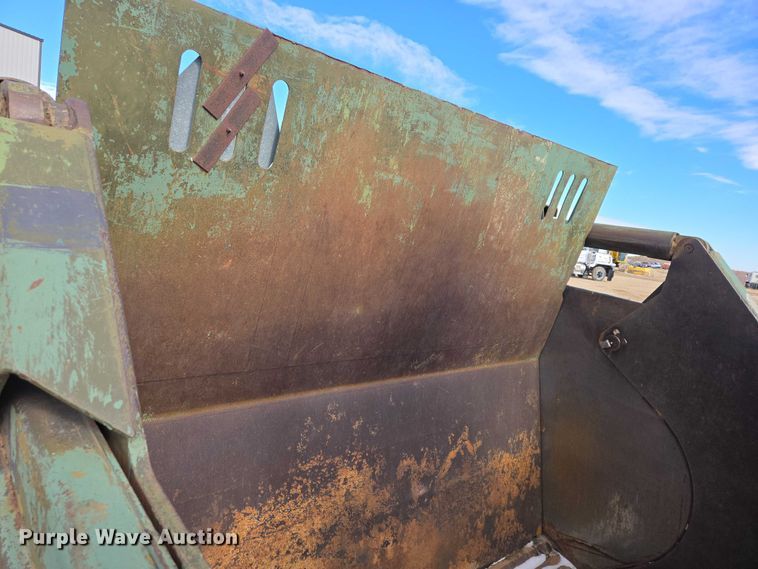 image for item EB1355 1967 Clark 290M scraper