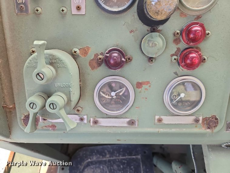 image for item EB1355 1967 Clark 290M scraper