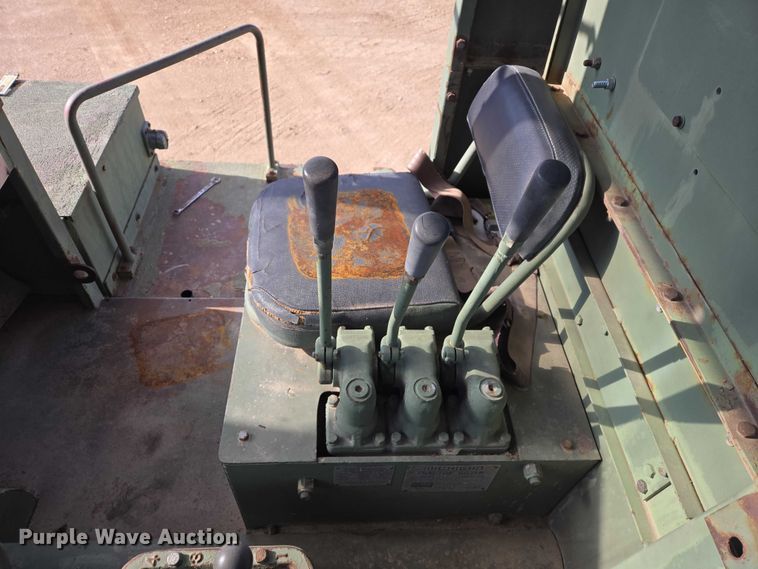 image for item EB1355 1967 Clark 290M scraper