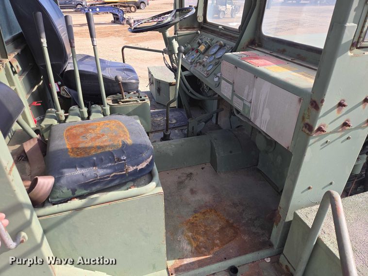 image for item EB1355 1967 Clark 290M scraper