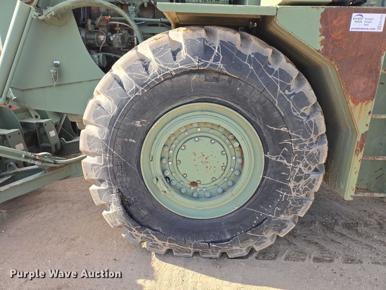 image for item EB1355 1967 Clark 290M scraper