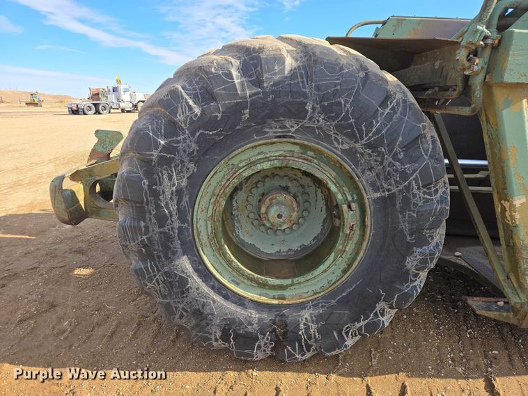 image for item EB1355 1967 Clark 290M scraper