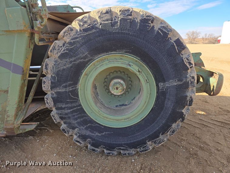 image for item EB1355 1967 Clark 290M scraper