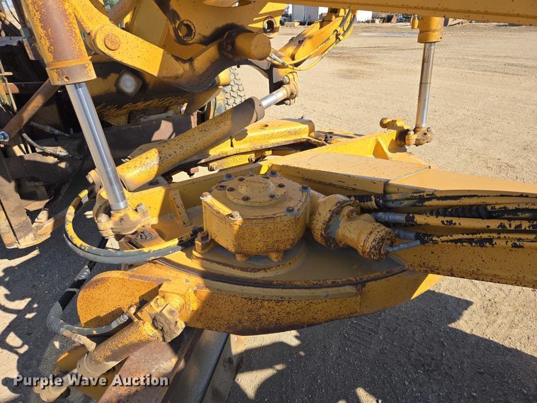 image for item EB1356 1993 Dresser 850 motor grader