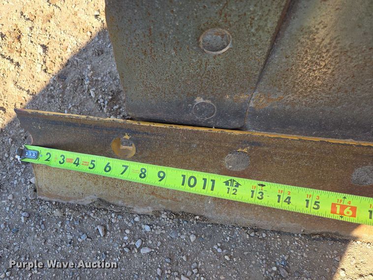 image for item EB1356 1993 Dresser 850 motor grader