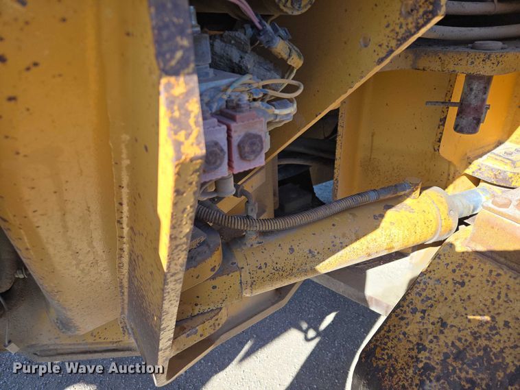 image for item EB1356 1993 Dresser 850 motor grader