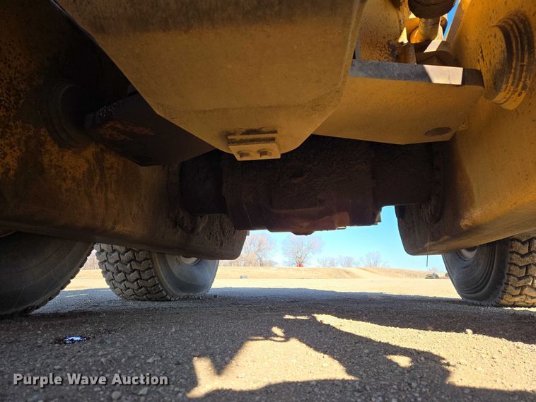 image for item EB1356 1993 Dresser 850 motor grader