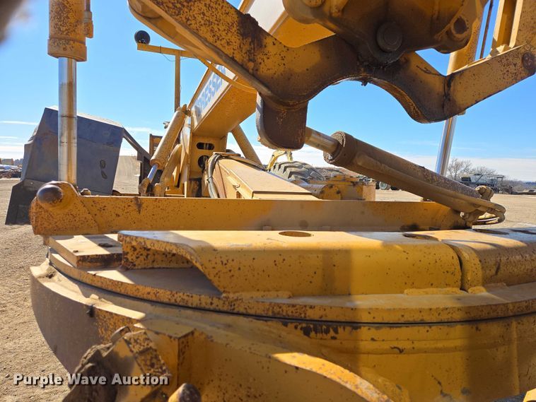 image for item EB1356 1993 Dresser 850 motor grader