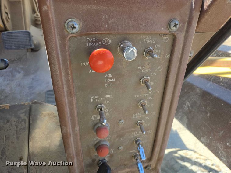 image for item EB1356 1993 Dresser 850 motor grader