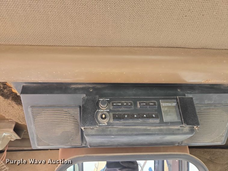 image for item EB1356 1993 Dresser 850 motor grader